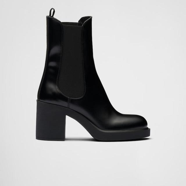 Heeled brushed leather booties